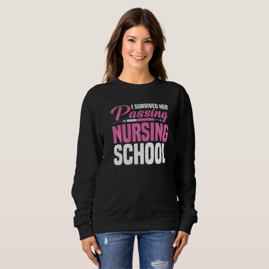 I Survived Her Passing Nursing School Trui (Voorkant volledig)