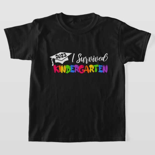 I Survived Kindergarten 2023 Afstudeerder T-shirt (Laagn)