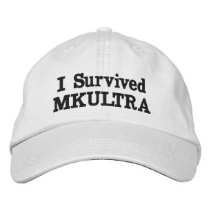 "I Survived MKULTRA" Geborduurde Pet