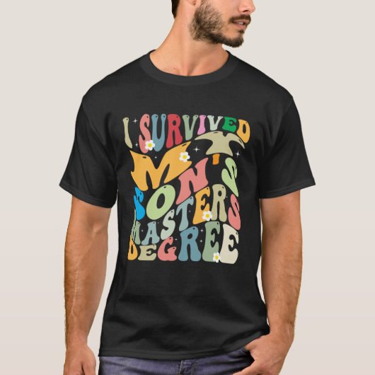 I Survived My Son's Masters Degree Groovy Graduati T-shirt (Voorkant)