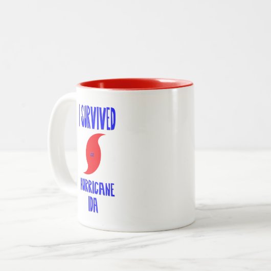 I Survived oricane Ida Tweekleurige Koffiemok (Voorkant links)