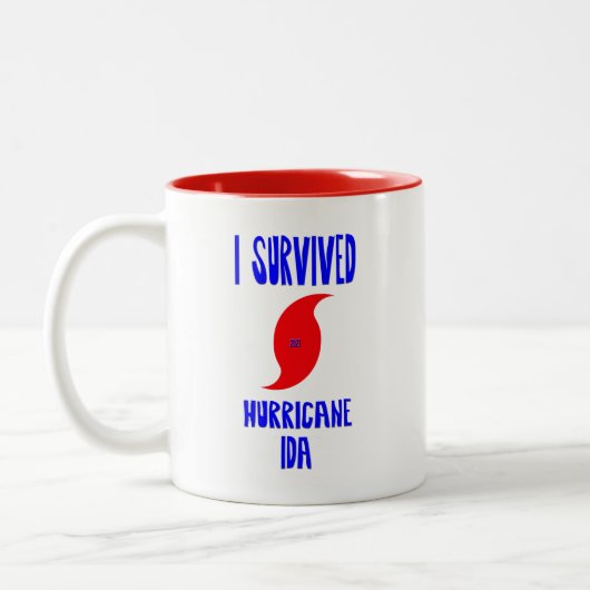 I Survived oricane Ida Tweekleurige Koffiemok (Links)