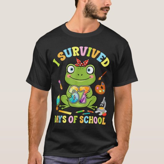 I Survived Six Seven Days Of School Cute Frog Stud T-shirt (Voorkant)