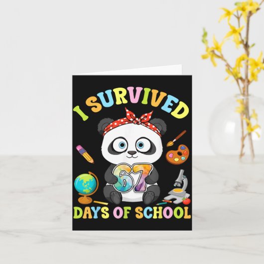 I Survived Six Seven Days Of School Cute Panda Stu Kaart (Gele Bloem)