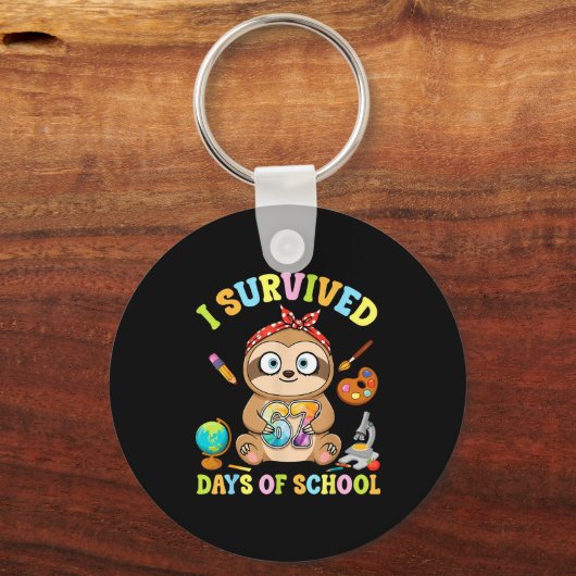 I Survived Six Seven Days Of School Cute Sloth Stu Sleutelhanger (Voorkant)