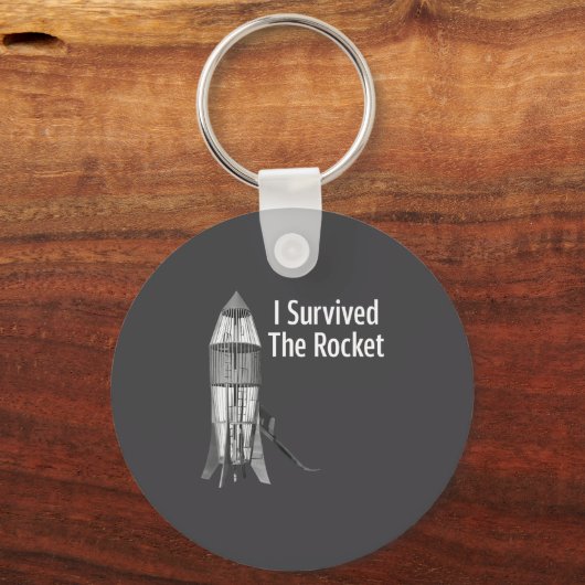 I Survived The Rocket Funny Apparel  Sleutelhanger (Voorkant)