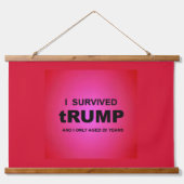 I Survived tRUMP Hangend Wandkleed (Voorkant)
