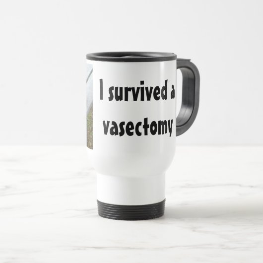 I Survived Vasectomy Humor Reisbeker (Voorkant rechts)