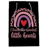 I Teach The Sweetest Hearts Rainbow Teacher Medium Cadeauzakje (Voorkant)