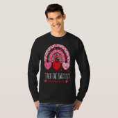 I Teach The Sweetest Kindergarten Hearts Teachers  T-shirt (Voorkant volledig)