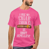 I Use My Cigar Smoke As Idiot Repellent Cigar Afic T-shirt (Voorkant)