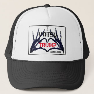 "I VOTED TRUMP" Skull overhandigt hem en haar Trucker Pet