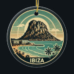 Ibiza Spanje Rock of Es Vedra Travel Art Badge Keramisch Ornament<br><div class="desc">Ibiza retro vector reisontwerp. Ibiza is een van de Balearen,  een archipel van Spanje in het mediterrane Zee.</div>