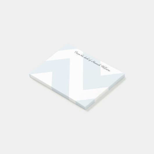 Ice Blue Chevron Stripes met aangepaste naam Post-it® Notes (Schuin)
