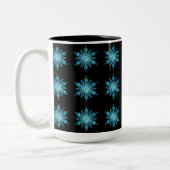 Ice Blue en Black Snowflake Pattern Coffee Mok (Links)