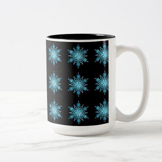 Ice Blue en Black Snowflake Pattern Coffee Mok (Rechts)