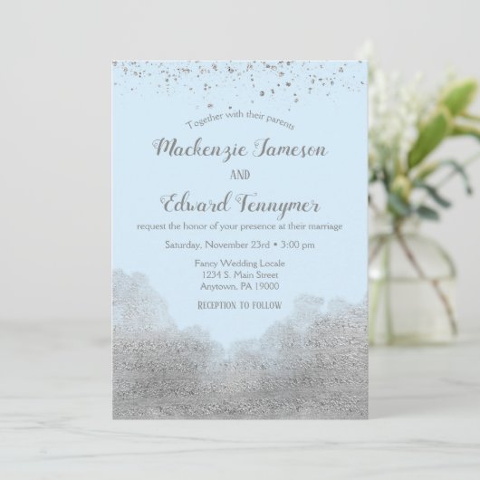 Ice Blue Silver Confetti Wedding Invitation Kaart (Staand voorkant)
