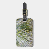 Ice Coated Pine Needles Winter Botanisch Bagagelabel (Voorkant verticaal)