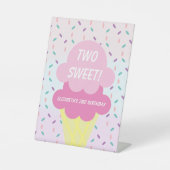 Ice Cream 2e verjaardag Reclamebord Met Voetstuk (Voorkant)