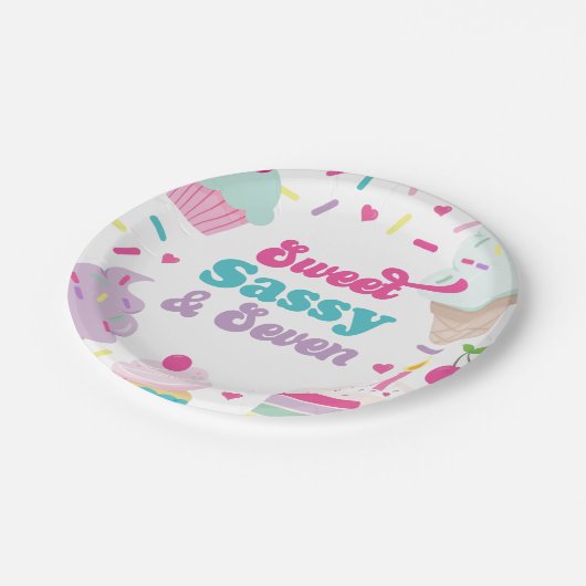 Ice Cream and Cake Sweet Sassy Zeven 7e Verjaardag Papieren Bordje (Gekanteld)