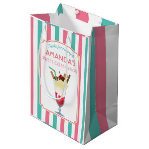 Ice Cream Birthday Party gepersonaliseerd Medium Cadeauzakje