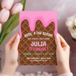 Ice Cream Birthday Party Kaart<br><div class="desc">Vier in stijl met onze Ice Cream Verjaardagsfeestuitnodiging. Deze charmante uitnodiging is perfect voor een leuk en kleurrijk verjaardagsfeestje gevuld met heerlijke ijsjes. Het levendige ontwerp beschikt over een verscheidenheid aan mondwater ijs kegels en ijsjes, waardoor een feestelijke en speelse sfeer ontstaat. De opvallende kleuren en speelse lettertypen dragen bij...</div>