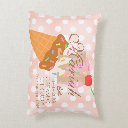 Ice Cream Cone met Sprinkles, Cherry op Top Accent Kussen (Achterkant (Verticaal))
