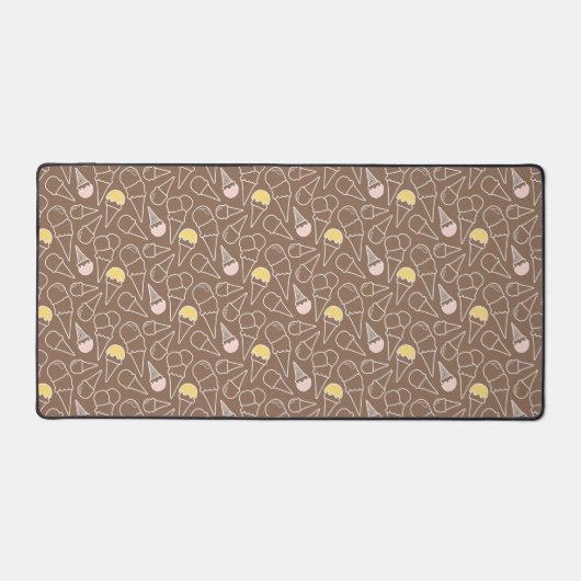 Ice Cream Cone Pattern on Brown Bureaumat (Voorkant)