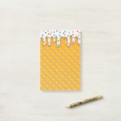 Ice Cream Drip Waffle Cone with Sprinkles Post-it® Notes (Op bureau)