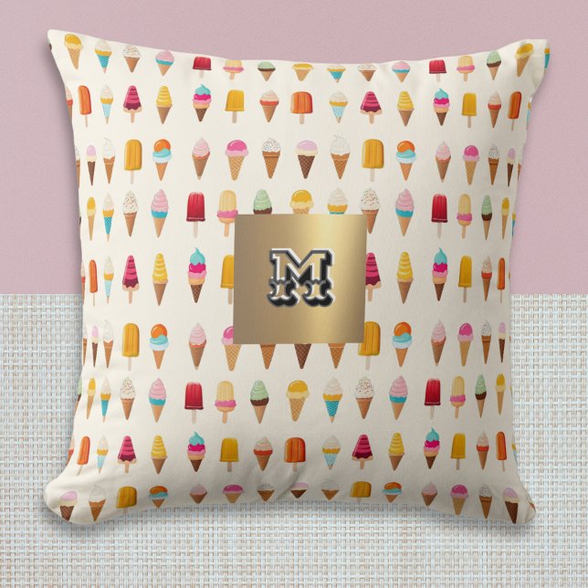 Ice Cream Lollies Monogrammed Retro Patroon Schatt Kussen (A cute monogrammed throw pillow, with colorful pattern of ice cream cones and ice lollies)