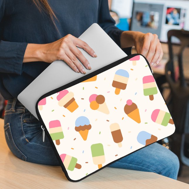 Ice Cream Pattern, Ice Cream Cone, Ice Popsicle Laptop Sleeve (Creator heeft geüpload)