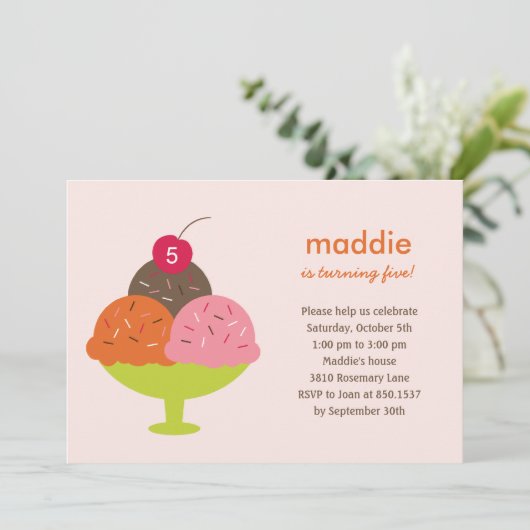 Ice Cream Sundae Birthday Party Invitation (roze) Kaart (Staand voorkant)
