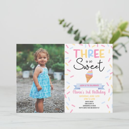 Ice Cream Three is lief 3e verjaardagsfeest Kaart (Staand voorkant)