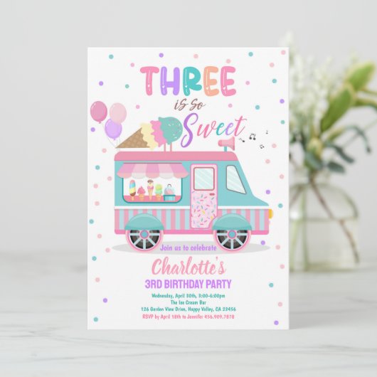 Ice Cream Truck Drie is zo lief 3e verjaardag Kaart (Staand voorkant)