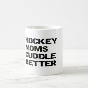 ICE HOCKEY MOMS CUDDLE BETER KOFFIEMOK