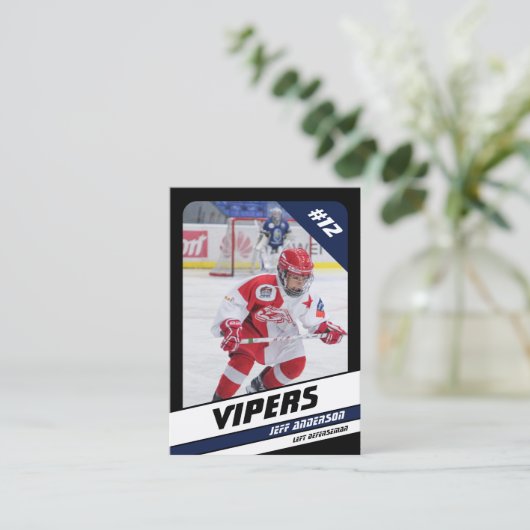 Ice Hockey Trading Kaart in Levendig Blauw Zwart Contactkaartje (Staand voorkant)