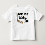 Ice Ice Baby Hockey Kinder Shirts<br><div class="desc">ce Ice Baby Hockey-kleuter T-shirt. Dit schattige ontwerp heeft een hockeystick en een puck en noemt "Ice Ice Baby".</div>