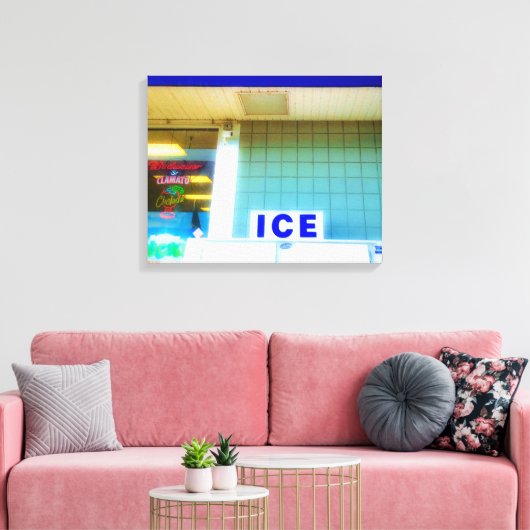 Ice Ice... Canvas Afdruk (Insitu (Woonkamer))