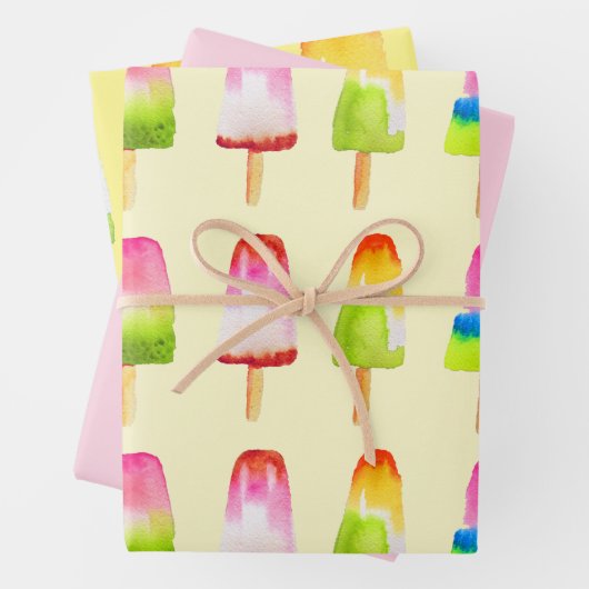 Ice poppen popsicles zijn een fijne behandeling inpakpapier vel (In situ)