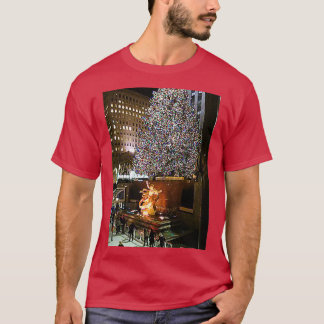 Ice Skating at Rockefeller Center NYC NY T-shirt