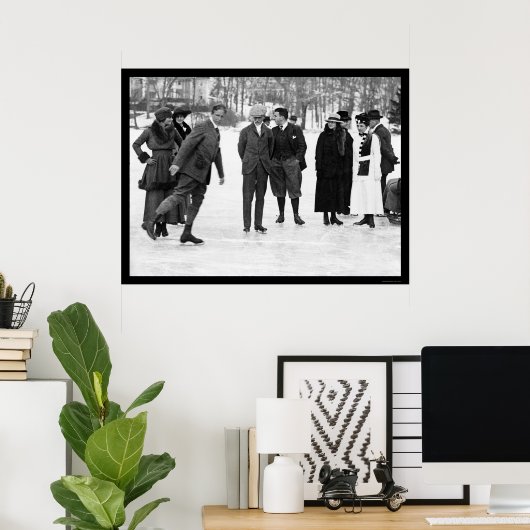 Ice Skating in Tuxedo Park, NY 1920 Poster (Thuiskantoor)