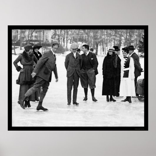 Ice Skating in Tuxedo Park, NY 1920 Poster (Voorkant)