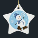 Ice Skating Snowman Ornament<br><div class="desc">Snowman met een paardenijs is een geweldig vakantiemodel.</div>