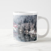 Ice & Snow | Red Bridge in Winter, Japan Grote Koffiekop (Rechts)