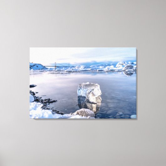 Iceberg Drijft naar het Zee Canvas Afdruk (Voorkant)