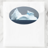 Icebergs in Newfoundland Ovale Sticker (Tas)