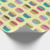 Iced Buns Cupcake Cakes Kleurrijk Patroon Geel Cadeaupapier (Hoek)