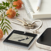 ICONIC NEW ZEALAND SAND BEACH BLACK NZ KIWIANA SLEUTELHANGER (Voorkant Rechts)