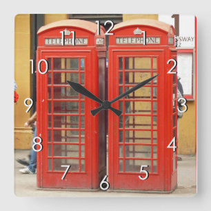 Iconic Red Telephone Boxes in Londen Vierkante Klok