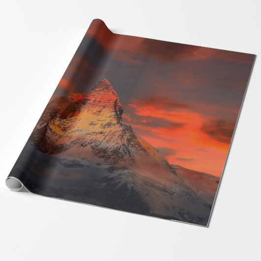 Iconisch alpiene bergmatterhorn op zonsondergang cadeaupapier (Uitgerold)